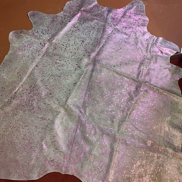 Genuine Natural Pink Skin Cowhide Rug Area Rug ) - Picture 2 of 10